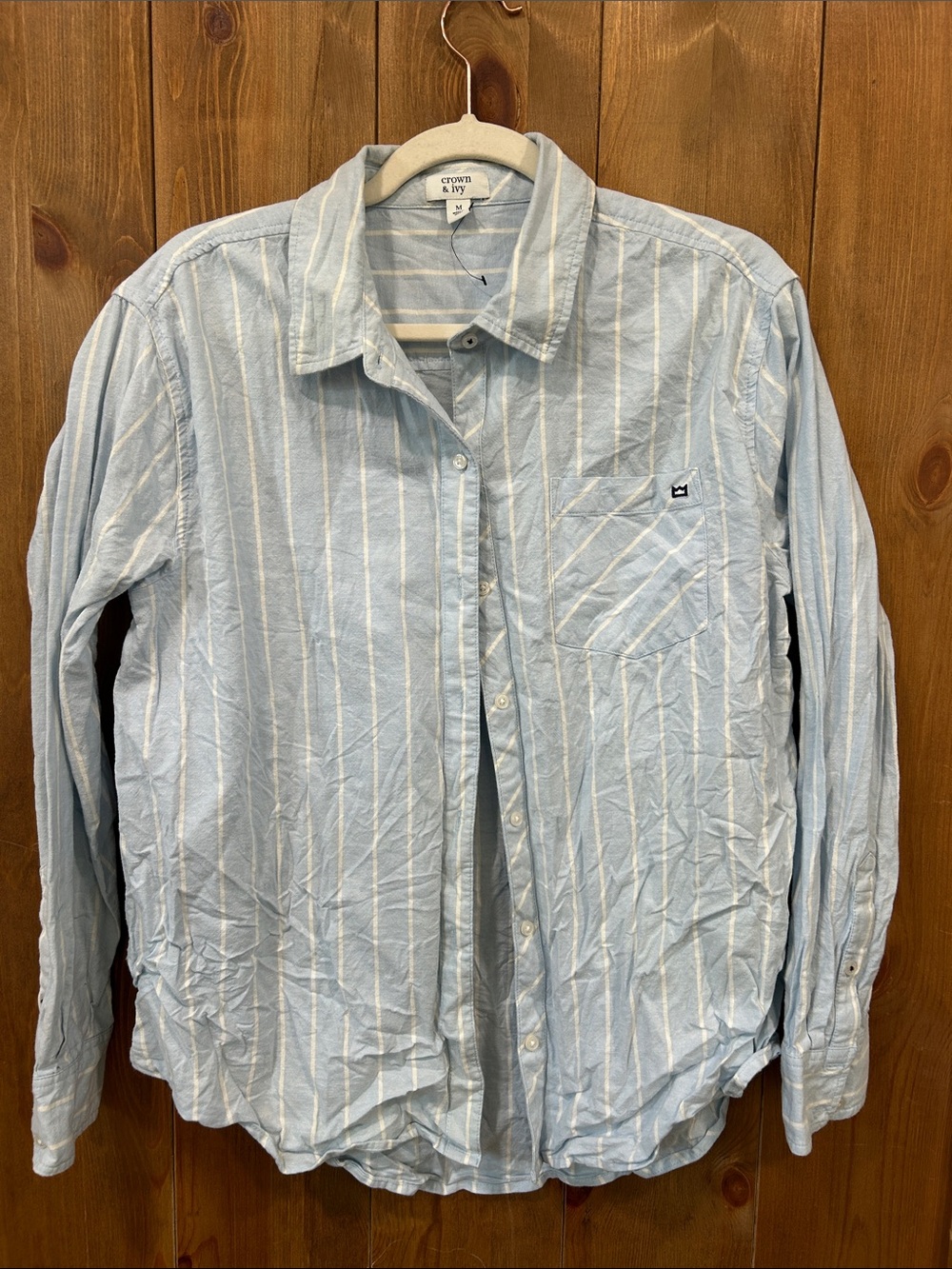 crown & ivy Light Blue and White Striped Men’s Button-Down Shirt
